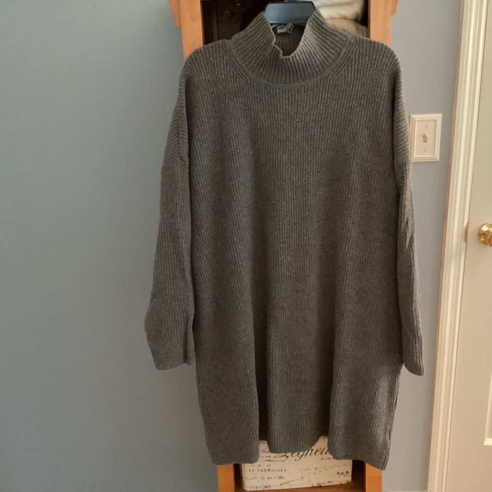 GAP Gray Turtleneck Sweater Dress